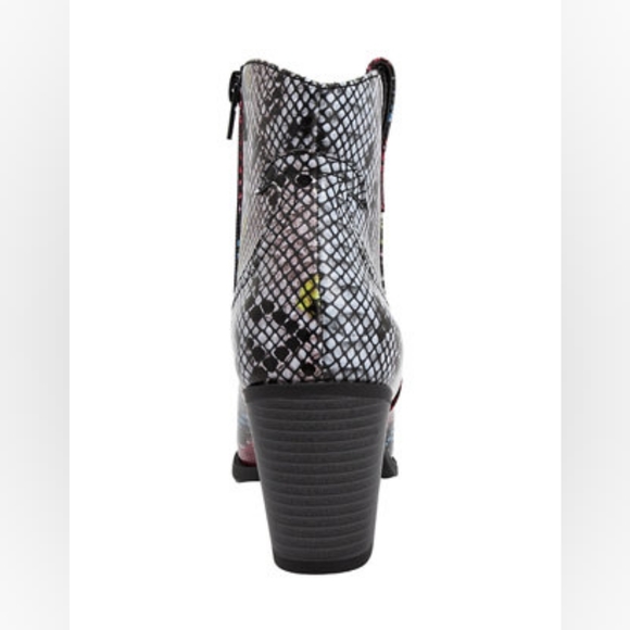 Sugar Tula Western Booties, 7M, snake pattern, NIB - Picture 3 of 16